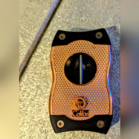 COPY - Colibri Double Sided Cigar Cutter - Picture 1 of 3